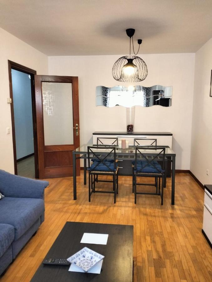 Apartamento Clarin Apartment Arriondas Bagian luar foto